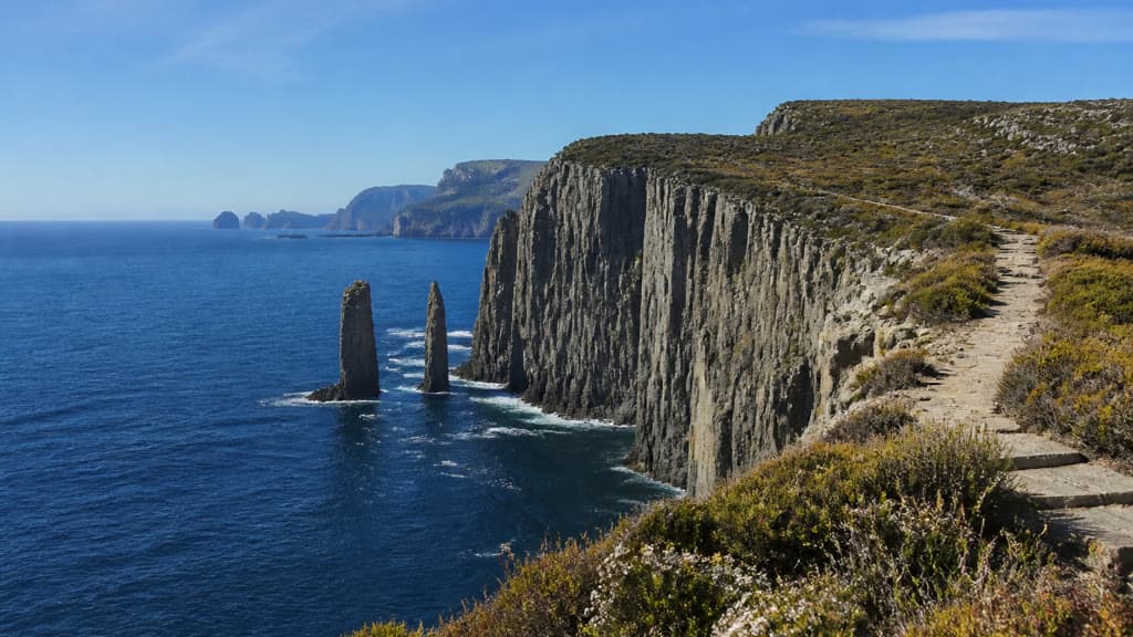 Cover Image for Cape Hauy walk: Tasman National Park guide